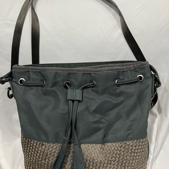 EUC Zee Alexis Drawstring Bag - Picture 5 of 5